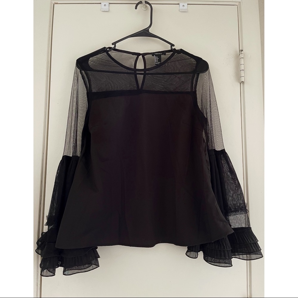 Forever 21 blouse size Small